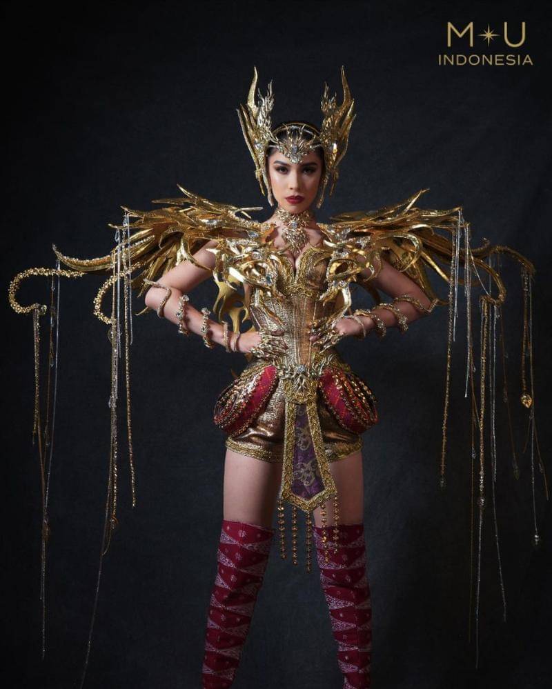 Instagram/itsclarasha